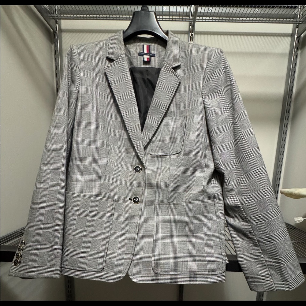 Women’s Tommy Hilfiger Classic Gray Glen Plaid two piece pantsuit